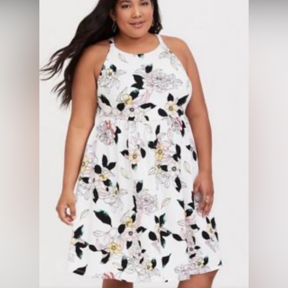 Torrid White And Pink Floral Top